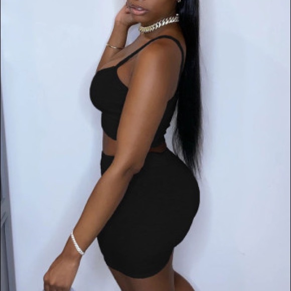 Two piece spaghetti strap crop top and shorts set - Picture 4 of 6